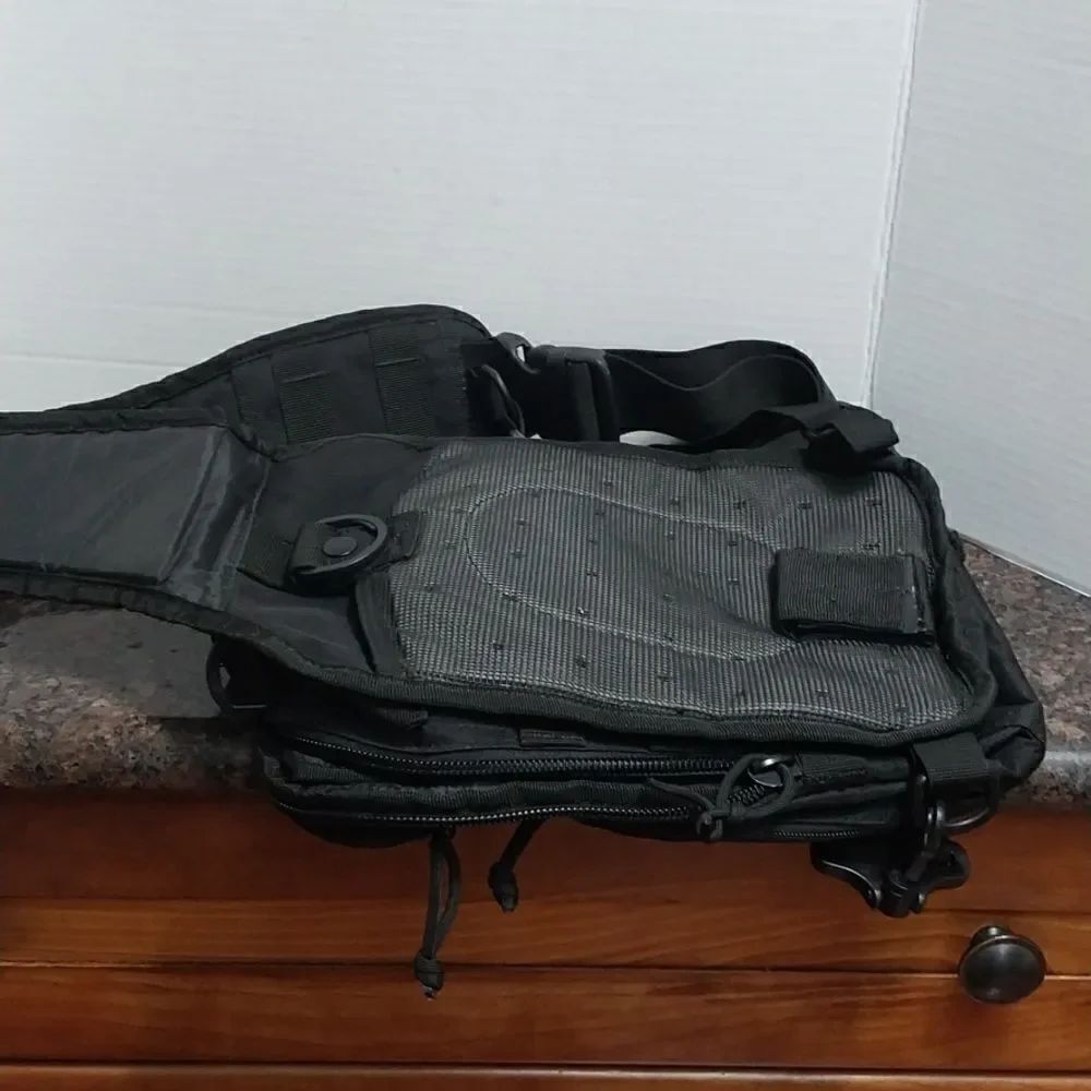 Fox Tactical Day Pack.. - Picture 3 of 7